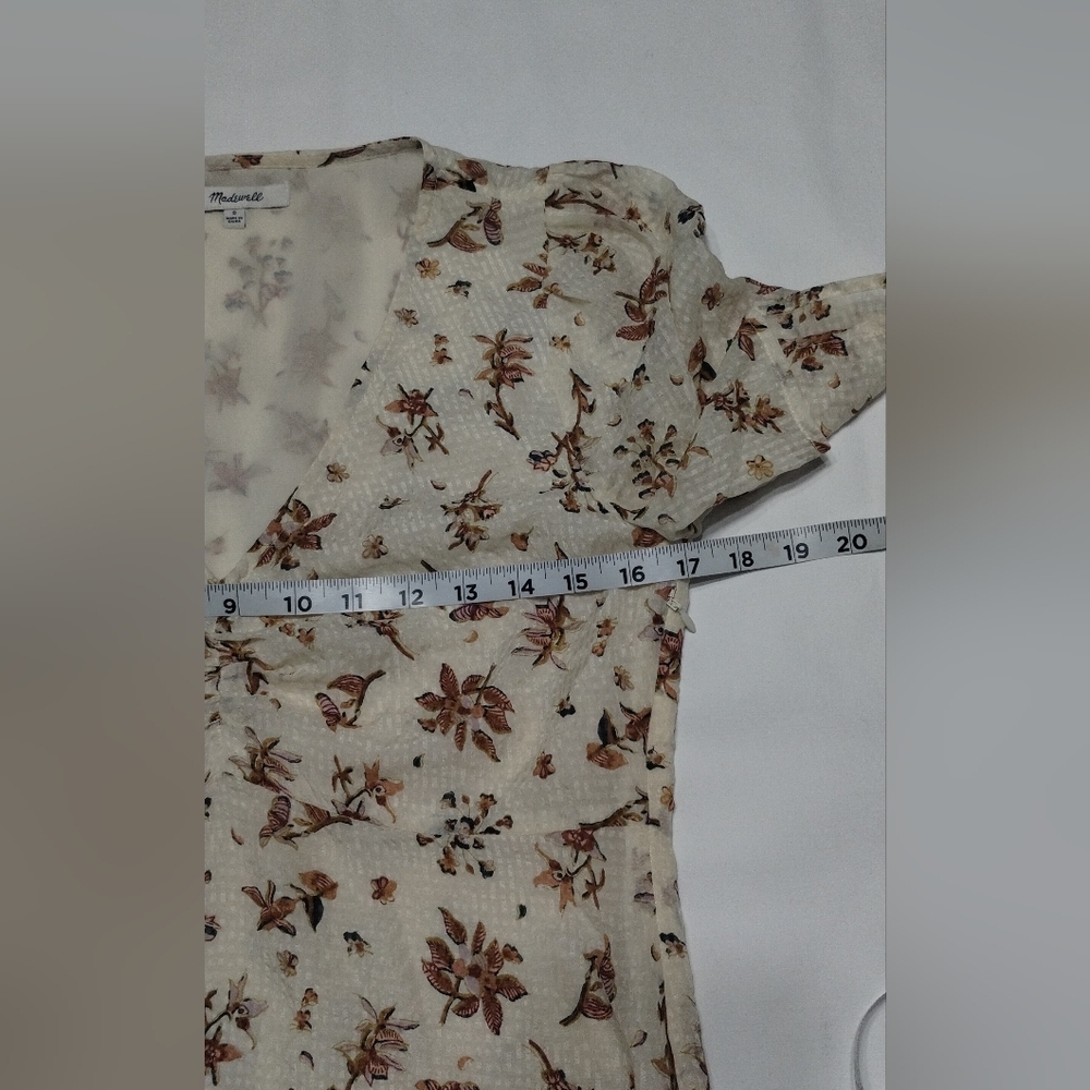 Madewell Cream Floral Blouse (0) - Picture 4 of 9